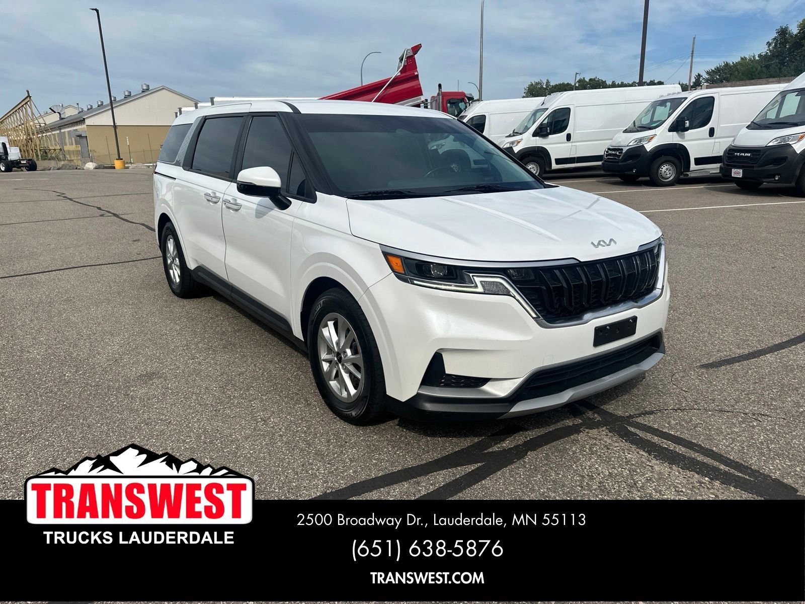 Used 2022 Kia Carnival LX FWD image 7