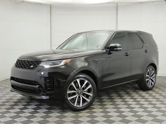 Used 2024 Land Rover Discovery Dynamic SE image 1