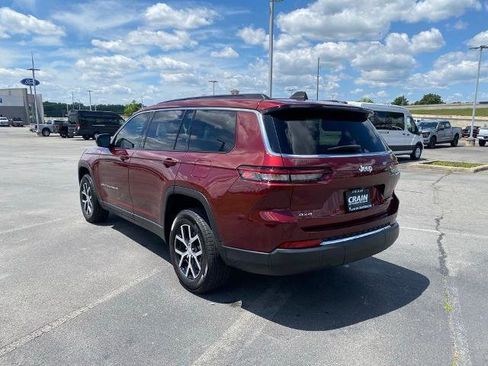 Used 2024 Jeep Grand Cherokee L Limited AWD/4WD image 3