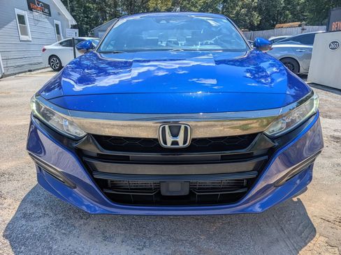 Used 2018 Honda Accord Sport image 2