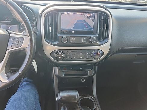 Used 2020 GMC Canyon SLE w/ Elevation Edition image 31