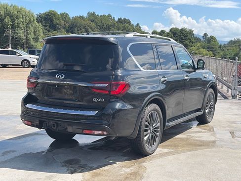 Used 2024 INFINITI QX80 Premium Select w/ Cargo Package AWD/4WD image 3