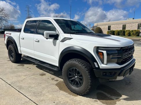 Used 2025 Ford F150 Raptor image 9