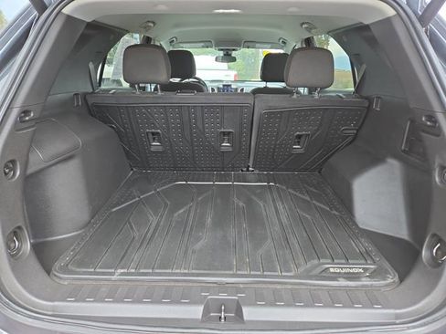 Used 2023 Chevrolet Equinox LT AWD/4WD image 31
