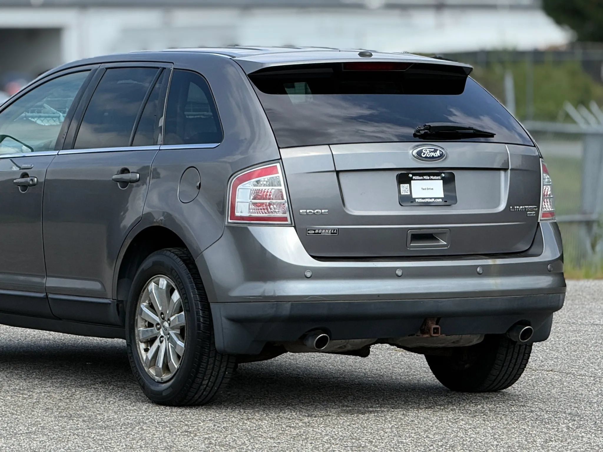 Used 2010 Ford Edge Limited AWD/4WD image 16