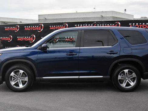 Used 2024 Honda Pilot EX-L image 4