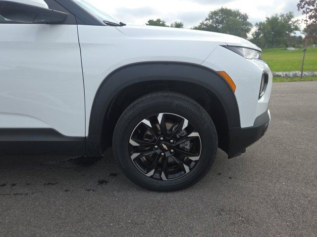 Used 2023 Chevrolet TrailBlazer LT AWD/4WD image 4