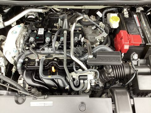 Used 2024 Nissan Sentra SV FWD image 31