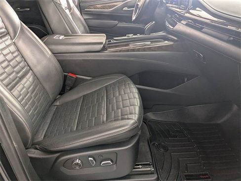 Used 2023 Cadillac Escalade ESV Sport Platinum w/ LPO, ONYX Package image 40