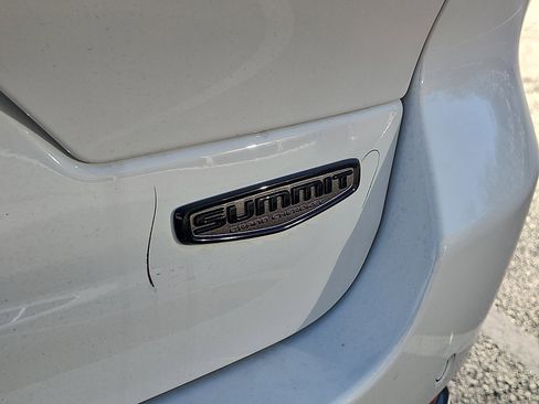 New 2025 Jeep Grand Cherokee Summit w/ Obsidian Package image 17