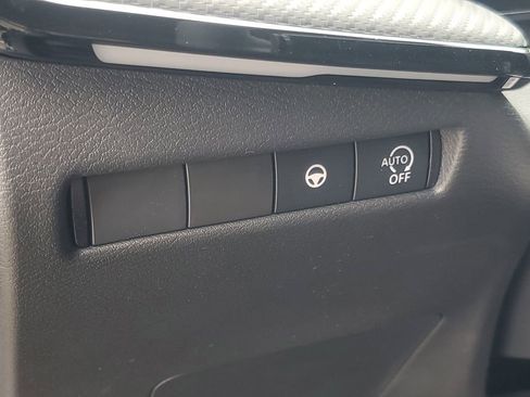 New 2025 Nissan Kicks SR image 14