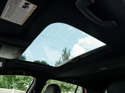 Used 2018 Volkswagen GTI SE image 26