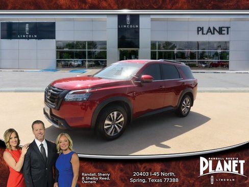 Used 2024 Nissan Pathfinder SL w/ Black Appearance Package FWD image 1