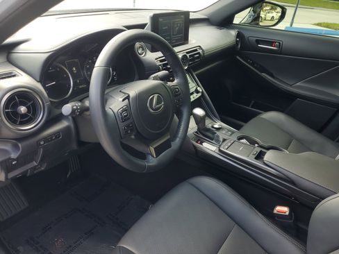 Used 2025 Lexus IS 300 w/ Comfort Package RWD image 19