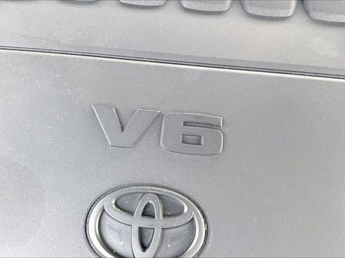 Used 2015 Toyota Avalon XLE image 32