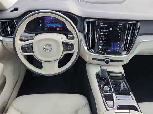 Certified 2023 Volvo S60 T8 Plus image 11