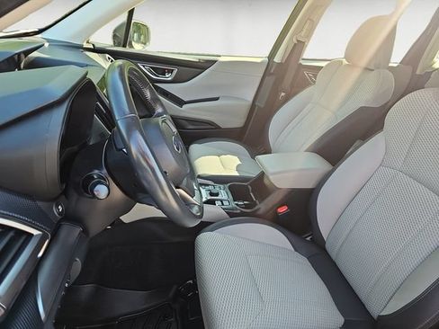 Certified 2023 Subaru Forester Premium AWD/4WD image 9