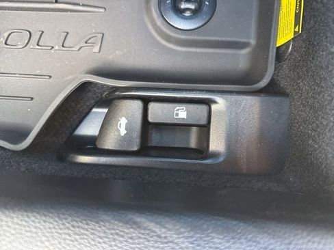 Used 2026 Toyota Corolla SE FWD image 19
