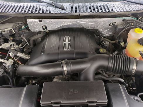 Used 2017 Lincoln Navigator Reserve image 18