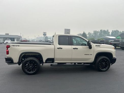 New 2026 Chevrolet Silverado 2500 Custom w/ Custom Convenience Package AWD/4WD image 7