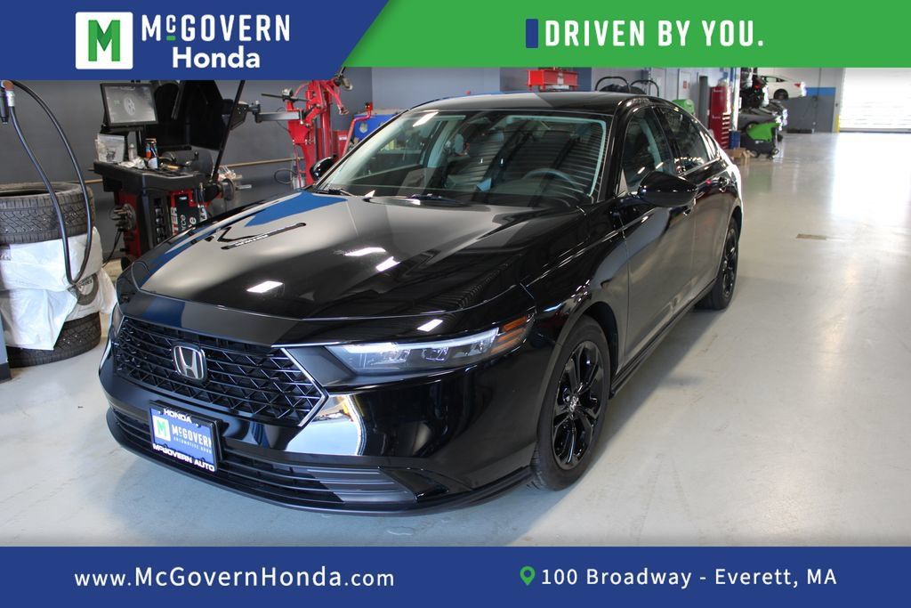 Used 2025 Honda Accord SE image 1