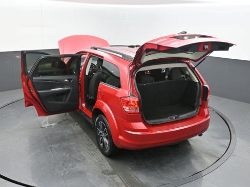 Used 2018 Dodge Journey SE w/ Blacktop Package FWD image 43