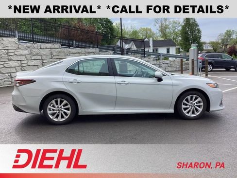 Used 2023 Toyota Camry LE FWD image 8