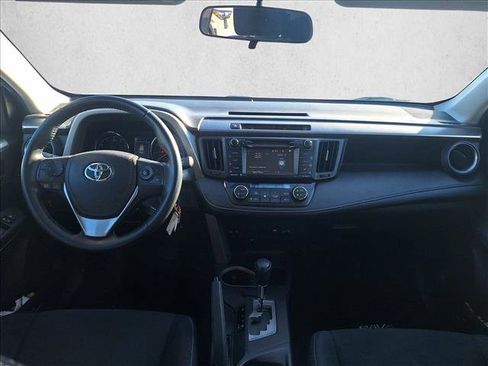 Used 2016 Toyota RAV4 XLE image 15