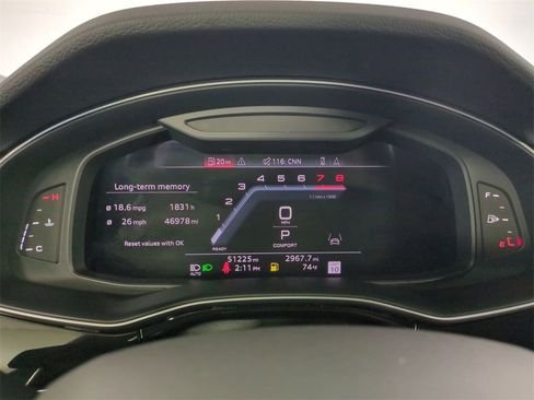 Used 2023 Audi Q7 3.0T Prestige image 34