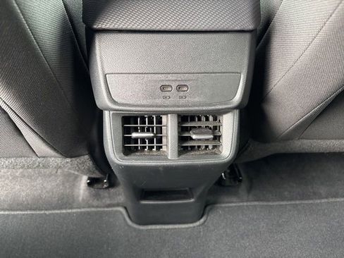 Used 2025 Chevrolet Equinox LT FWD image 27