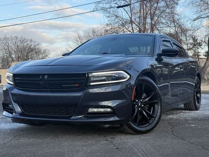 Used 2017 Dodge Charger R/T w/ Blacktop Package