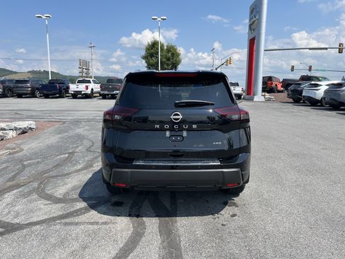 New 2026 Nissan Rogue SV w/ SV Premium Package image 4
