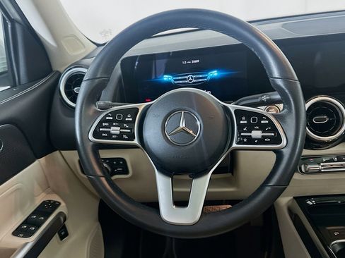 Used 2022 Mercedes-Benz GLB 250 image 18