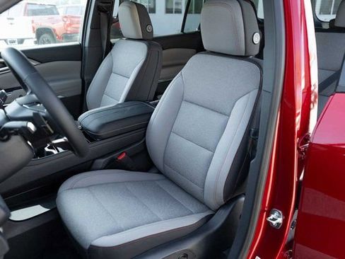New 2026 Chevrolet Traverse LT FWD image 12