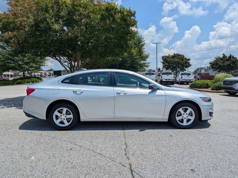 Used 2020 Chevrolet Malibu LS FWD image 9