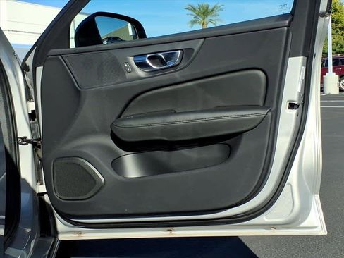 Used 2025 Volvo S60 B5 Core image 22