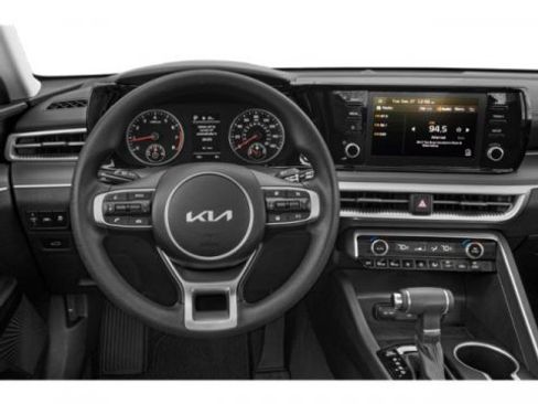 Used 2023 Kia K5 LXS image 16