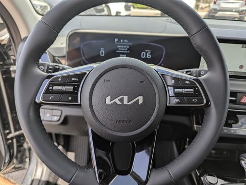 Certified 2026 Kia Seltos S image 30