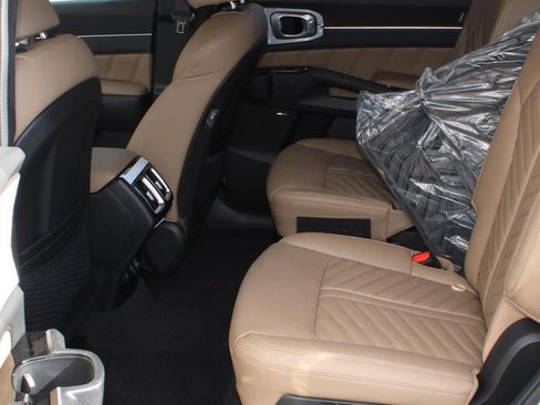 New 2026 Kia Sorento SX Prestige w/ Olive Brown Leather Package AWD/4WD image 19