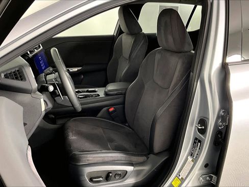 Used 2023 Lexus RZ 450e Premium image 7