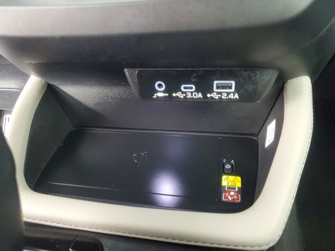 Used 2026 Subaru Forester Premium image 18