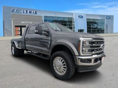New 2025 Ford F550 4x4 Crew Cab Super Duty