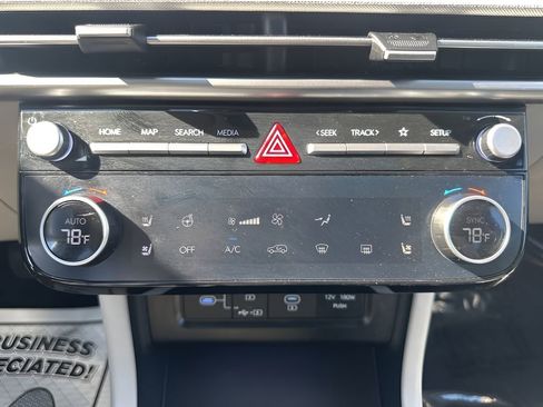 Used 2025 Hyundai Tucson Limited image 20