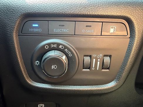 Certified 2023 Jeep Grand Cherokee Trailhawk w/ Advanced Protech Group II AWD/4WD image 27