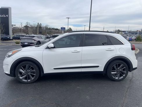Used 2017 Kia Niro EX image 3