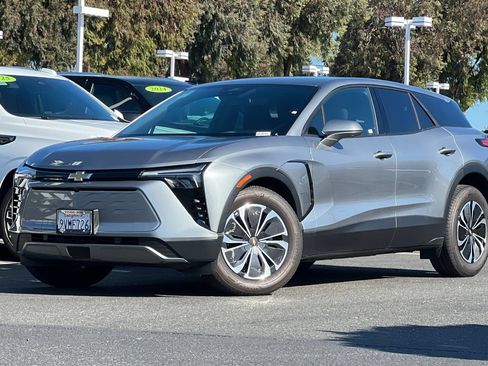 Used 2026 Chevrolet Blazer EV LT FWD image 9