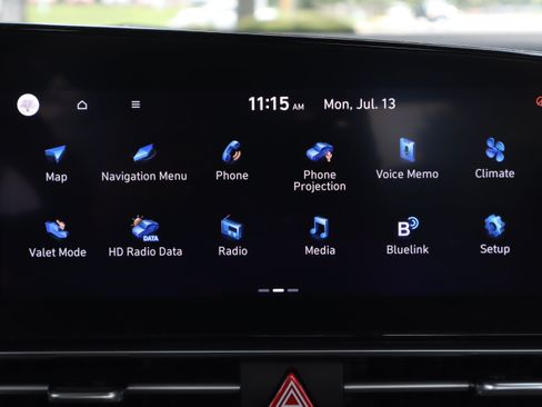 Used 2023 Hyundai Elantra Limited FWD image 14