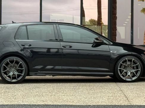 Used 2017 Volkswagen Golf R 4-Door AWD/4WD image 15