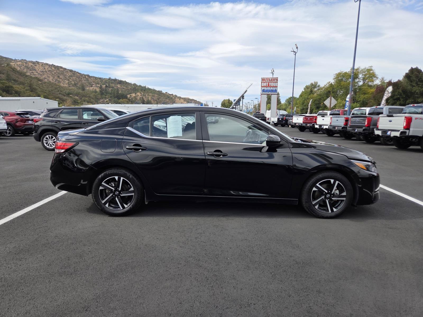 Used 2024 Nissan Sentra SV FWD image 4