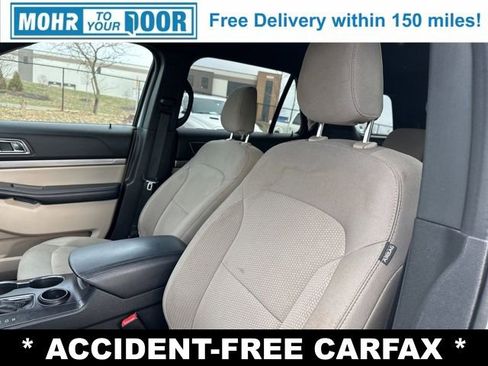Used 2019 Ford Explorer XLT w/ Equipment Group 201A image 9